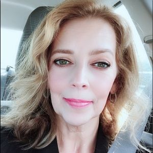 Meet your Posher, Renee